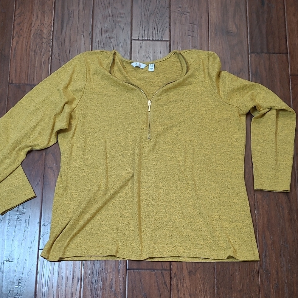 Denim & Co Mustard & Grey Blend Top with Front Zipper Detail size 1X
